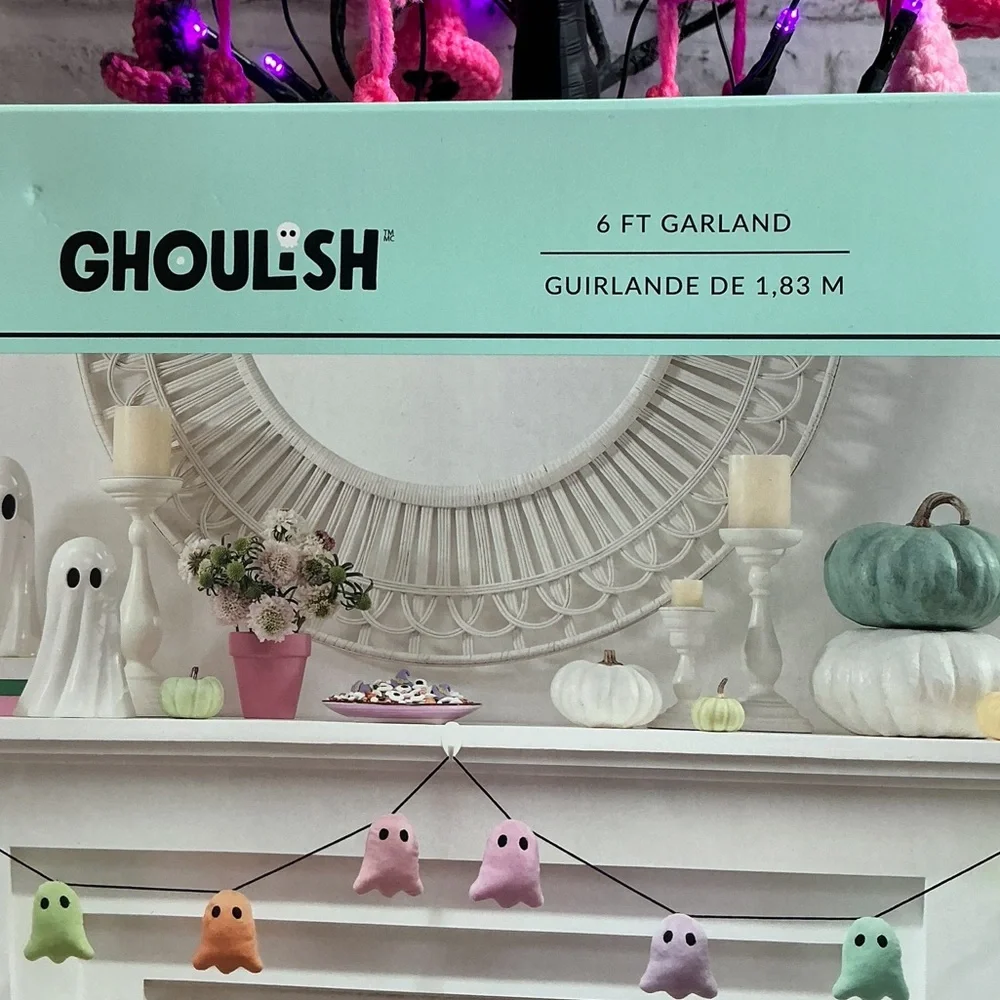 GHOULISH 6ft Plush Pastel Ghost Halloween Garland